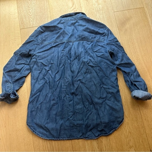 ANTHROPOLOGIE CLOTH & STONE  chambray Popover BLOUSE - M - Picture 4 of 11